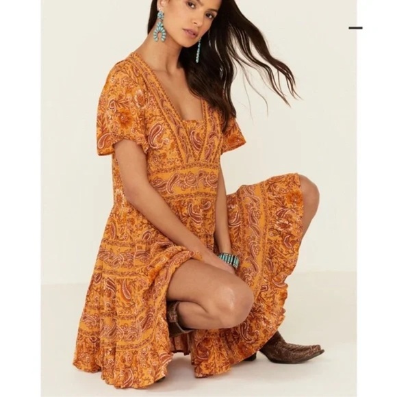 Patrons of Peace Paisley Dress - Picture 2 of 4